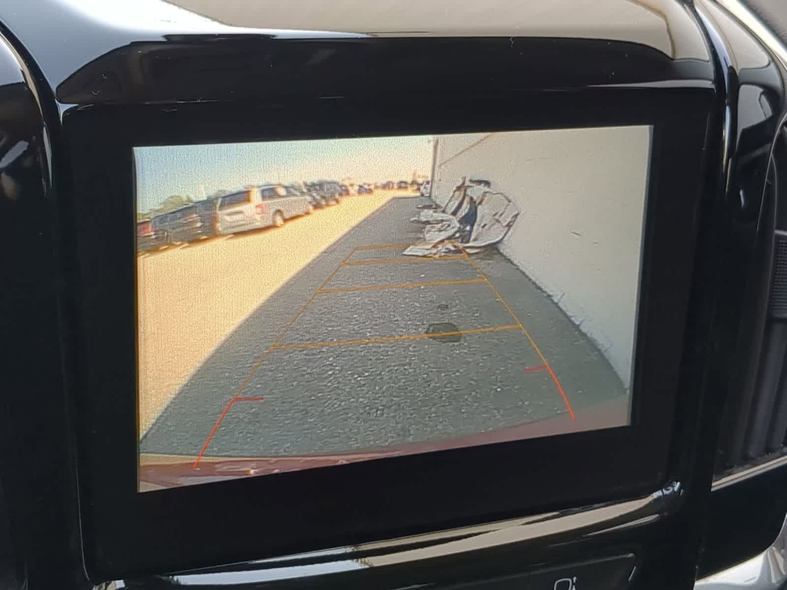 Thumbnail: 2018 Chevrolet Traverse - 28