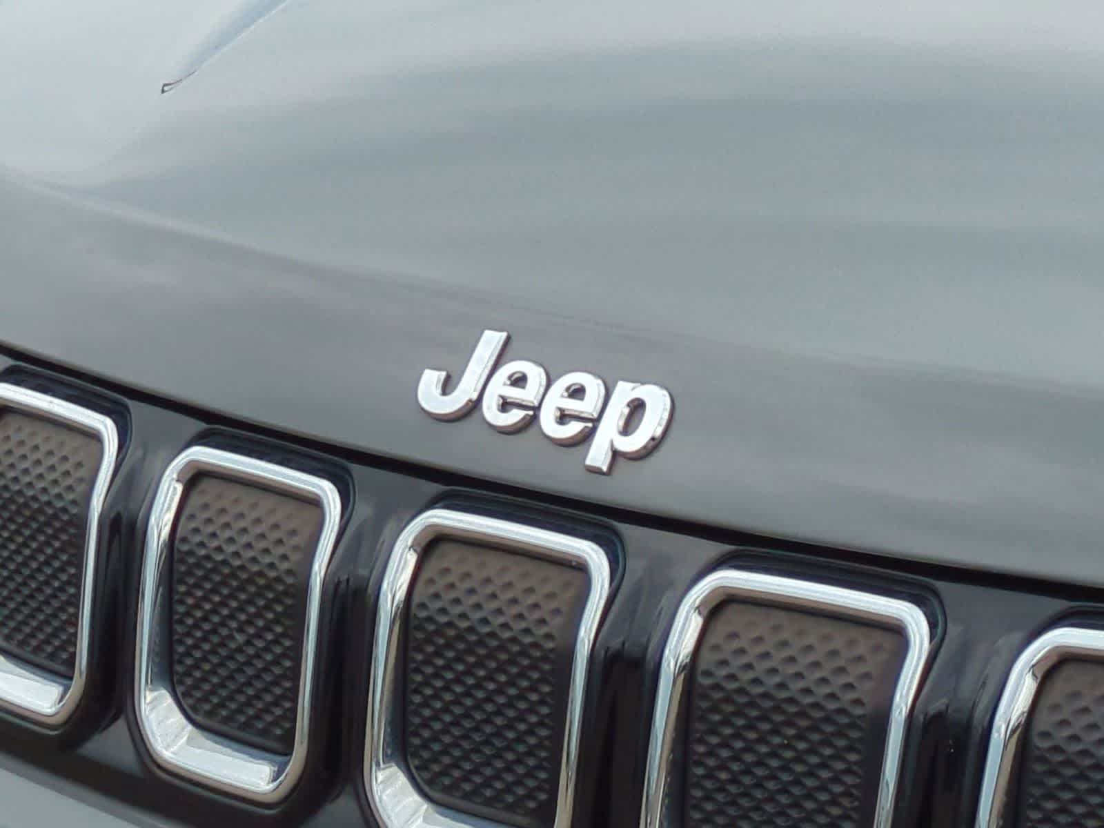 Thumbnail: 2022 Jeep Compass - 12