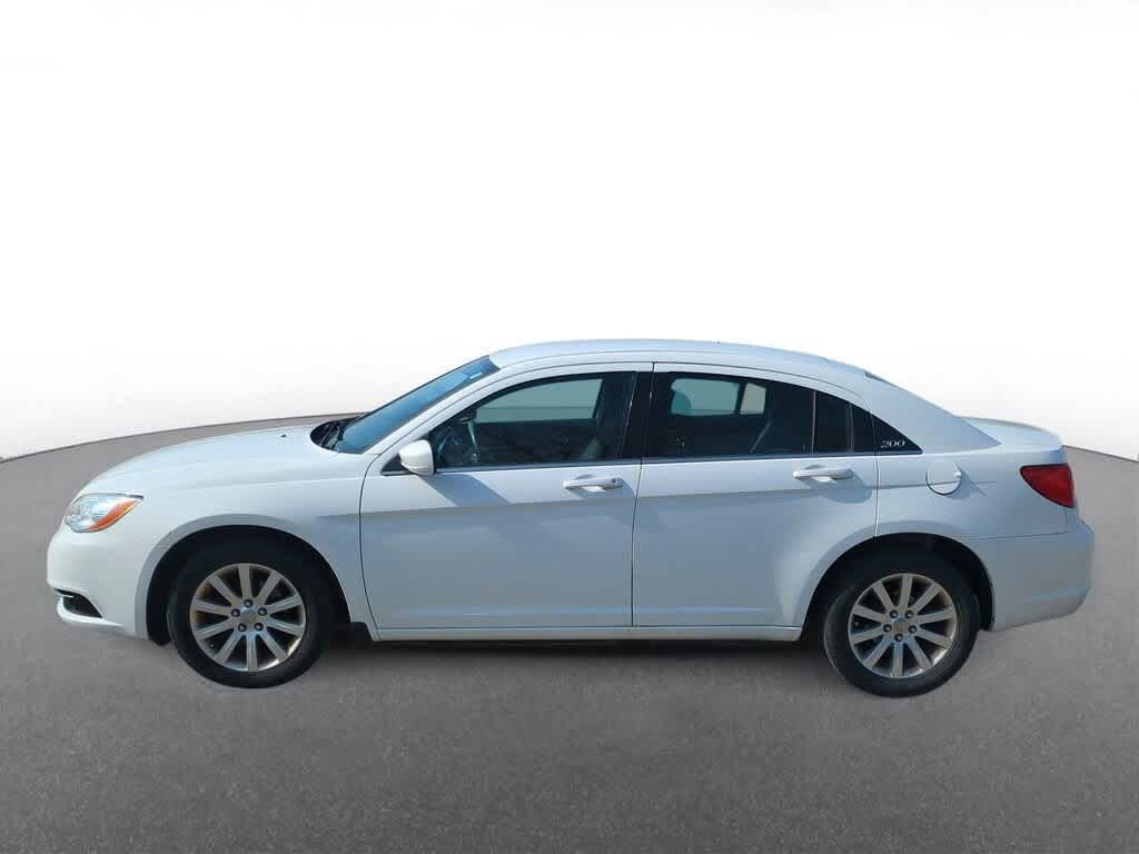 2012 Chrysler 200 Touring 5