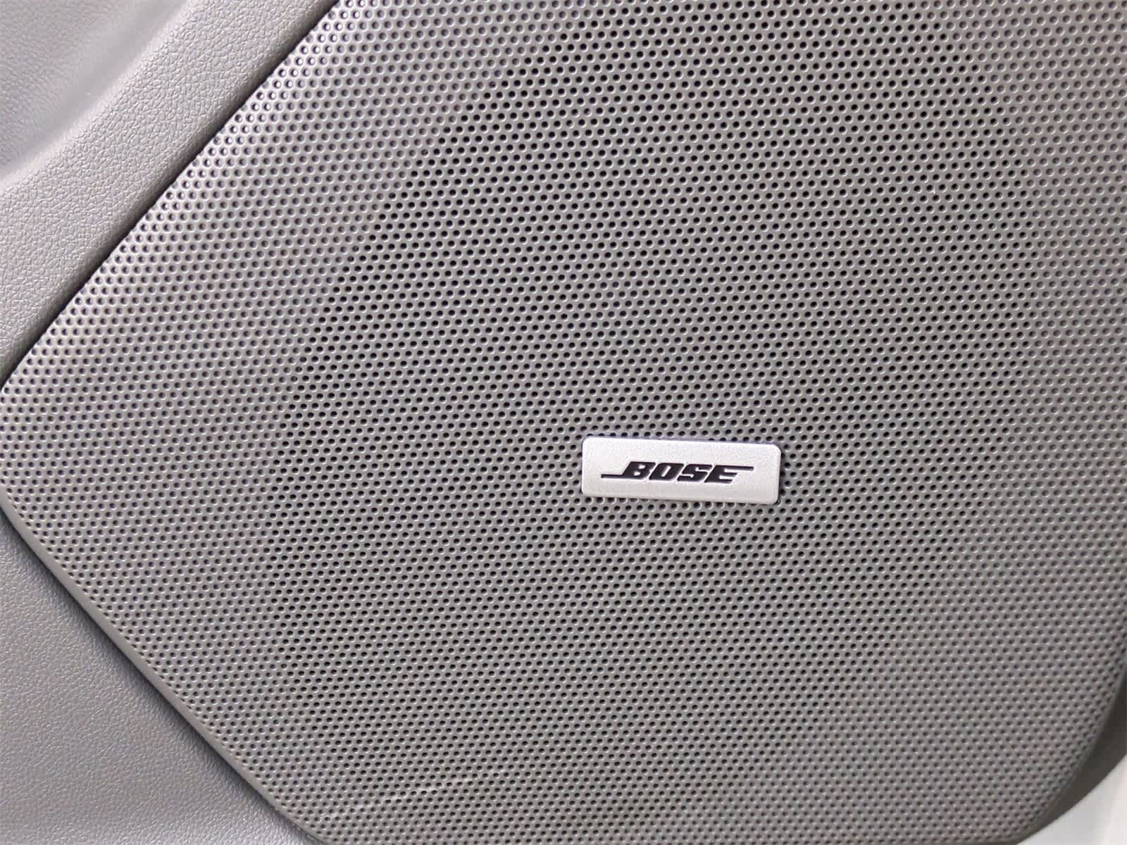 Thumbnail: 2024 Cadillac XT6 - 31