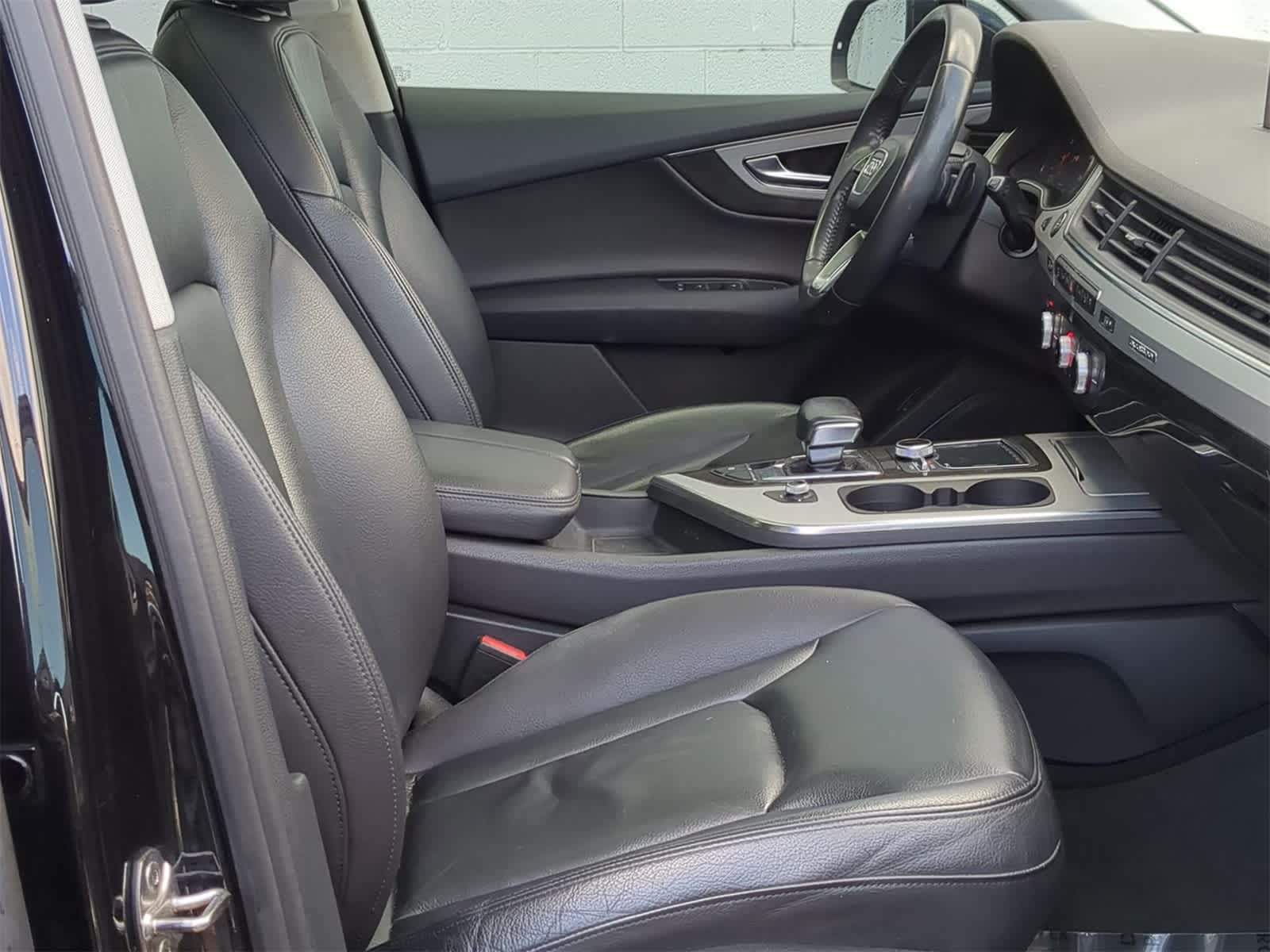 Thumbnail: 2018 Audi Q7 - 28