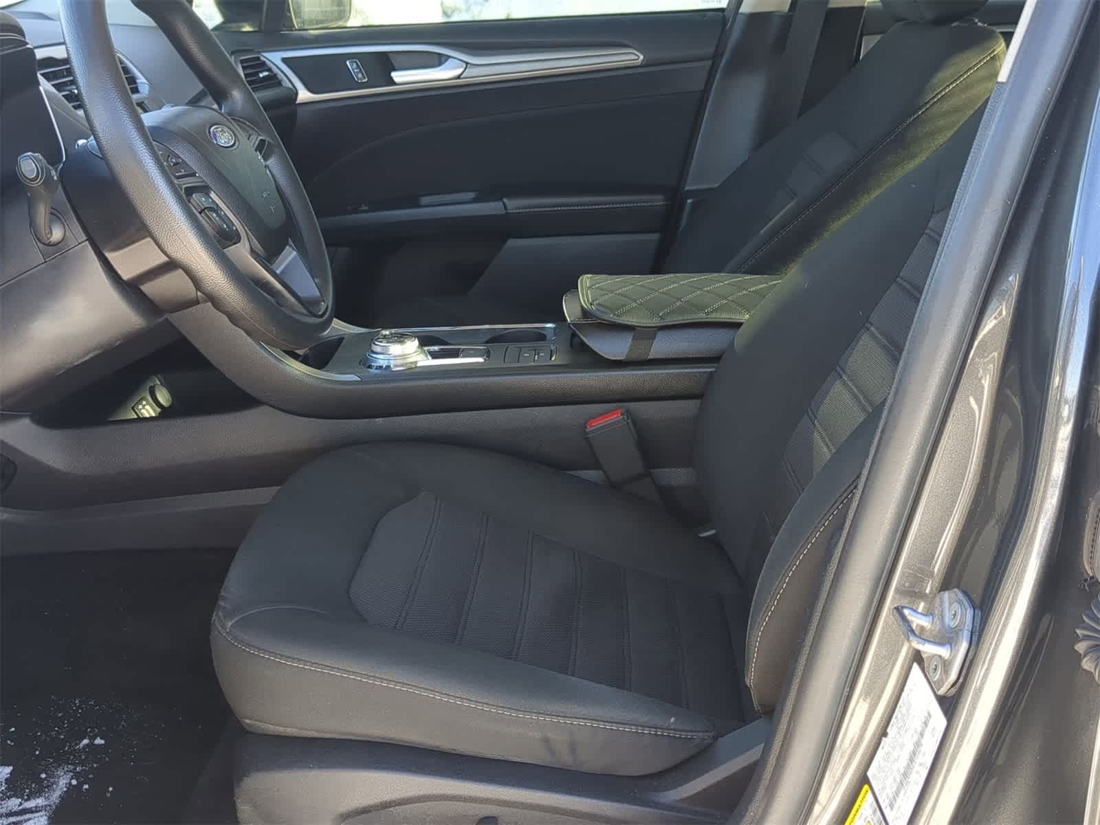 Thumbnail: 2020 Ford Fusion - 23