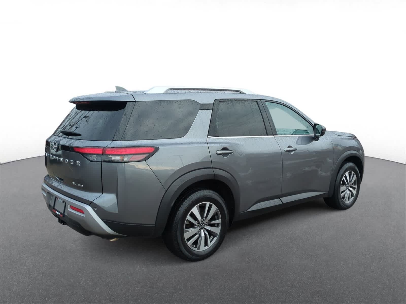 Thumbnail: 2023 Nissan Pathfinder - 8