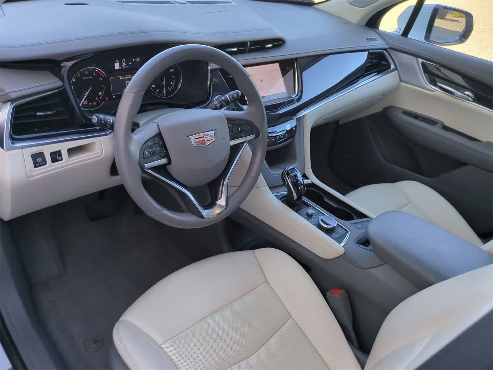 Thumbnail: 2024 Cadillac XT6 - 10