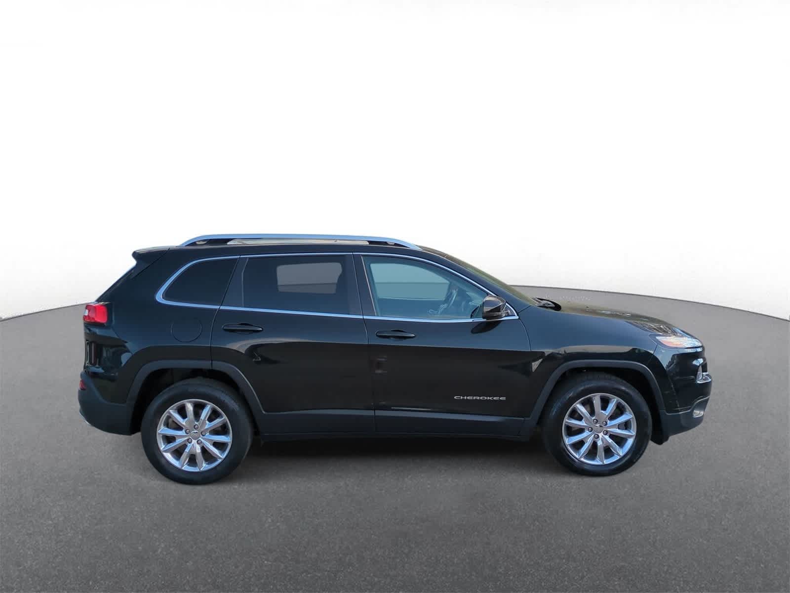 Thumbnail: 2016 Jeep Cherokee - 9