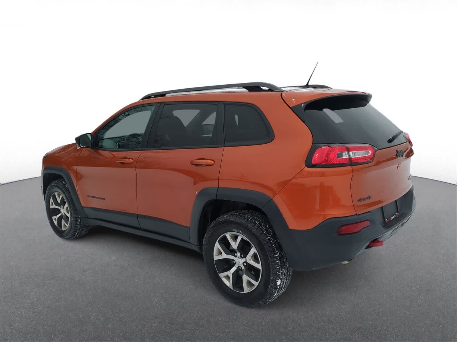 Thumbnail: 2015 Jeep Cherokee - 6