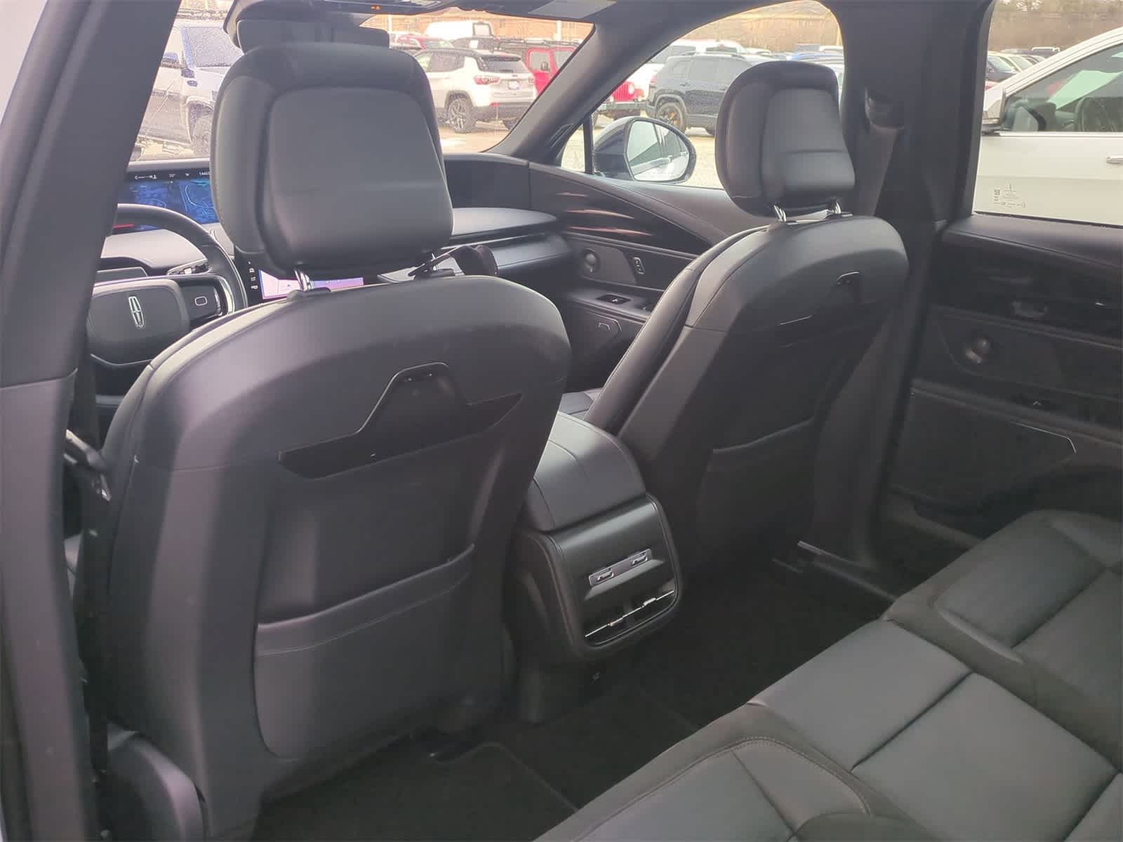 Thumbnail: 2025 Lincoln Nautilus - 18