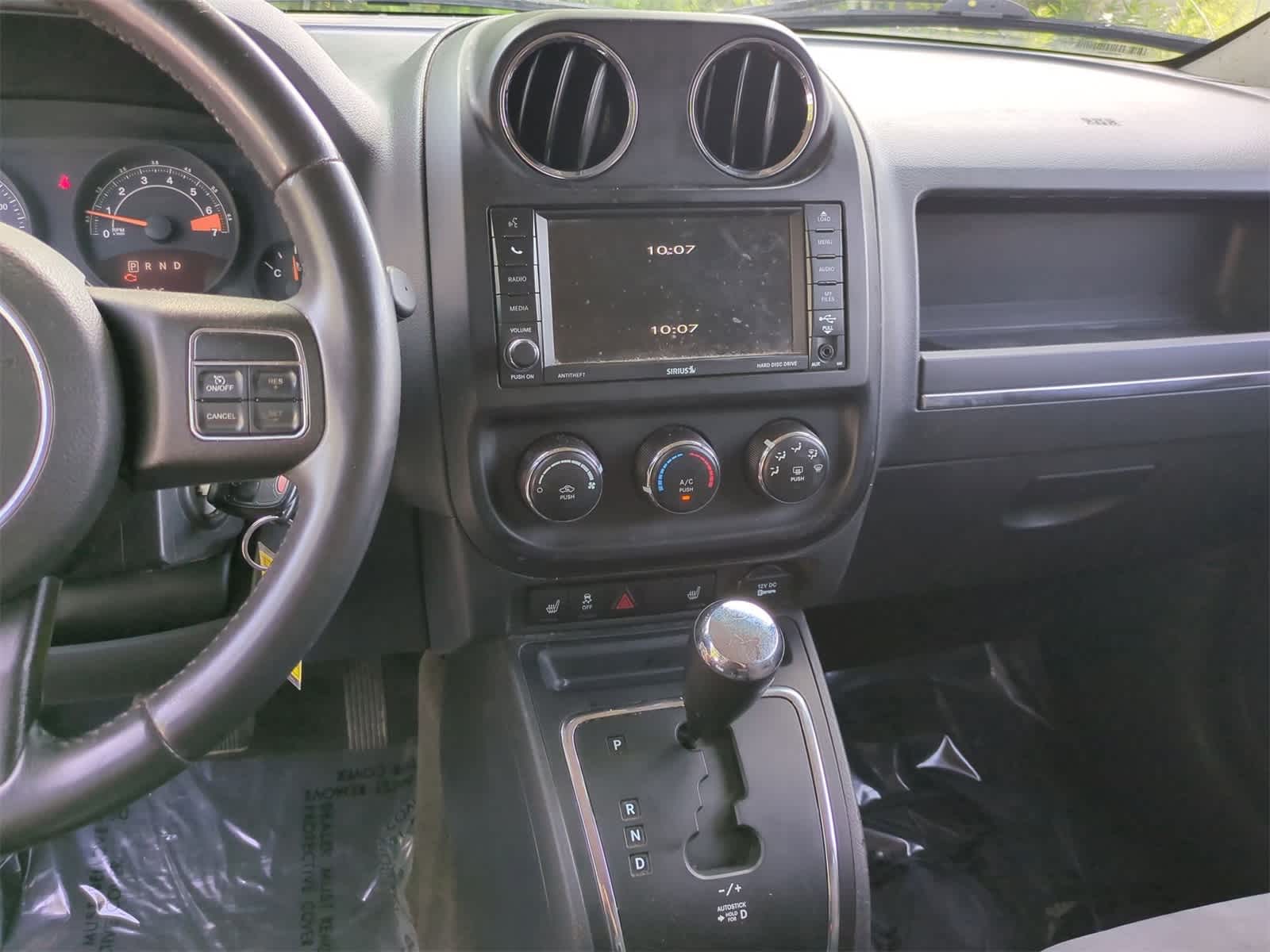 Thumbnail: 2014 Jeep Patriot - 25