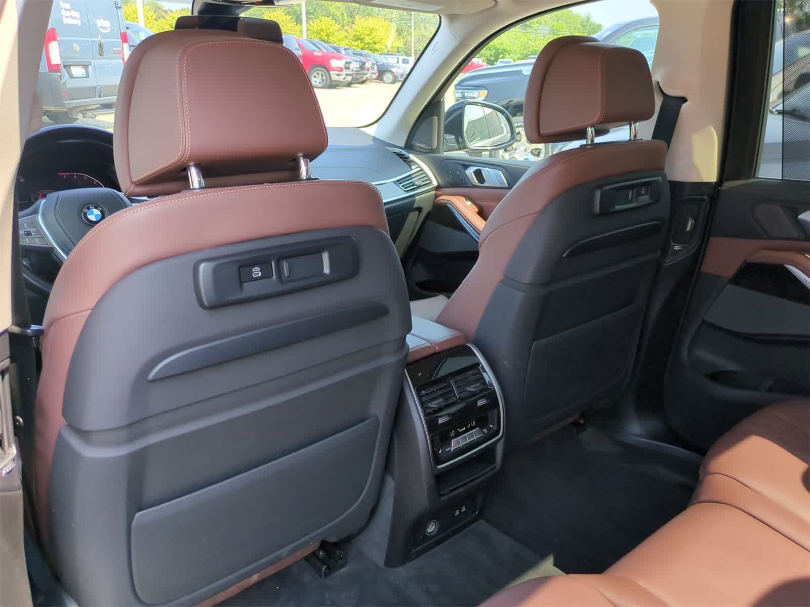 Thumbnail: 2019 BMW X7 - 16