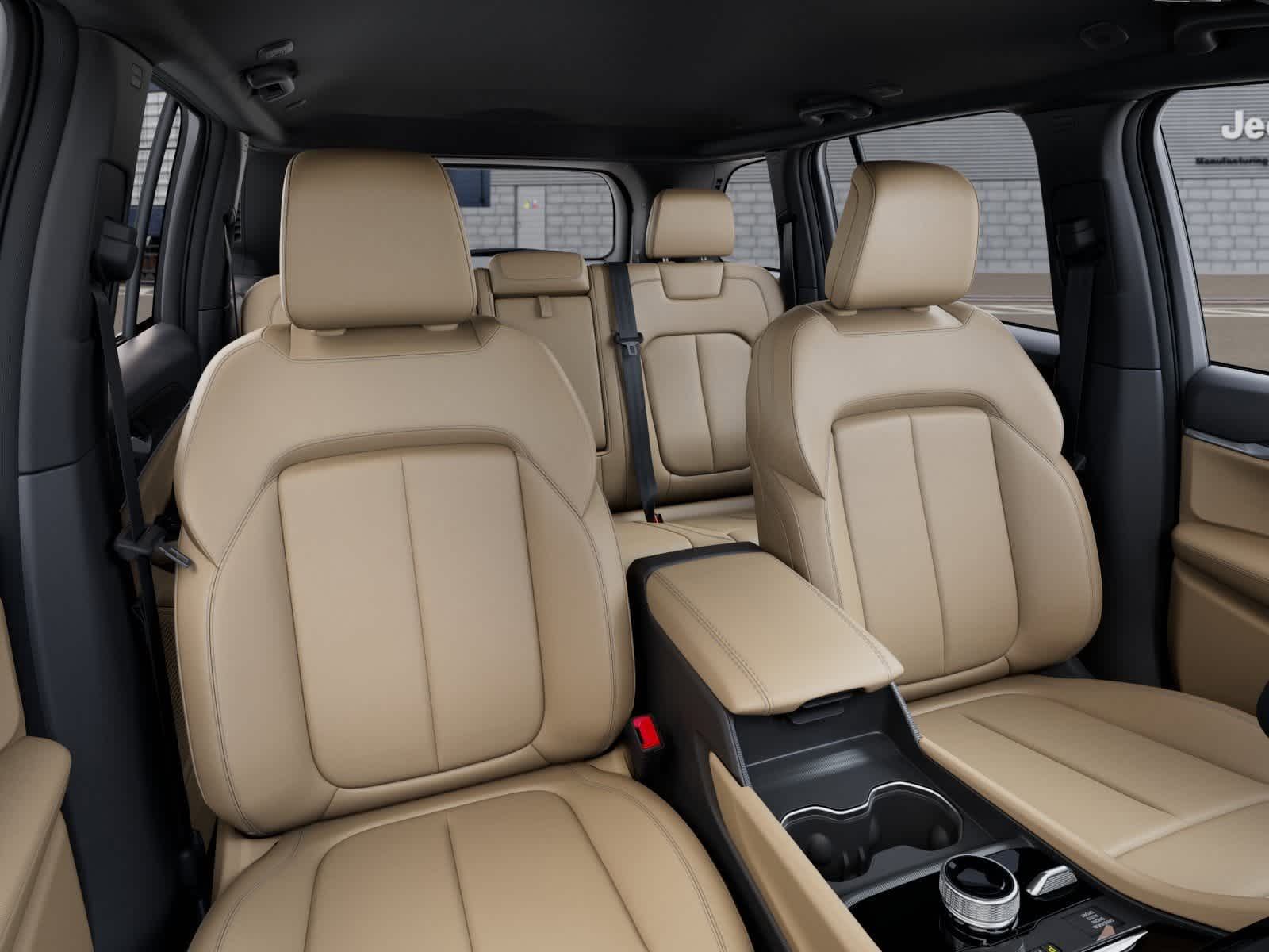 Thumbnail: 2025 Jeep Grand Cherokee - 16