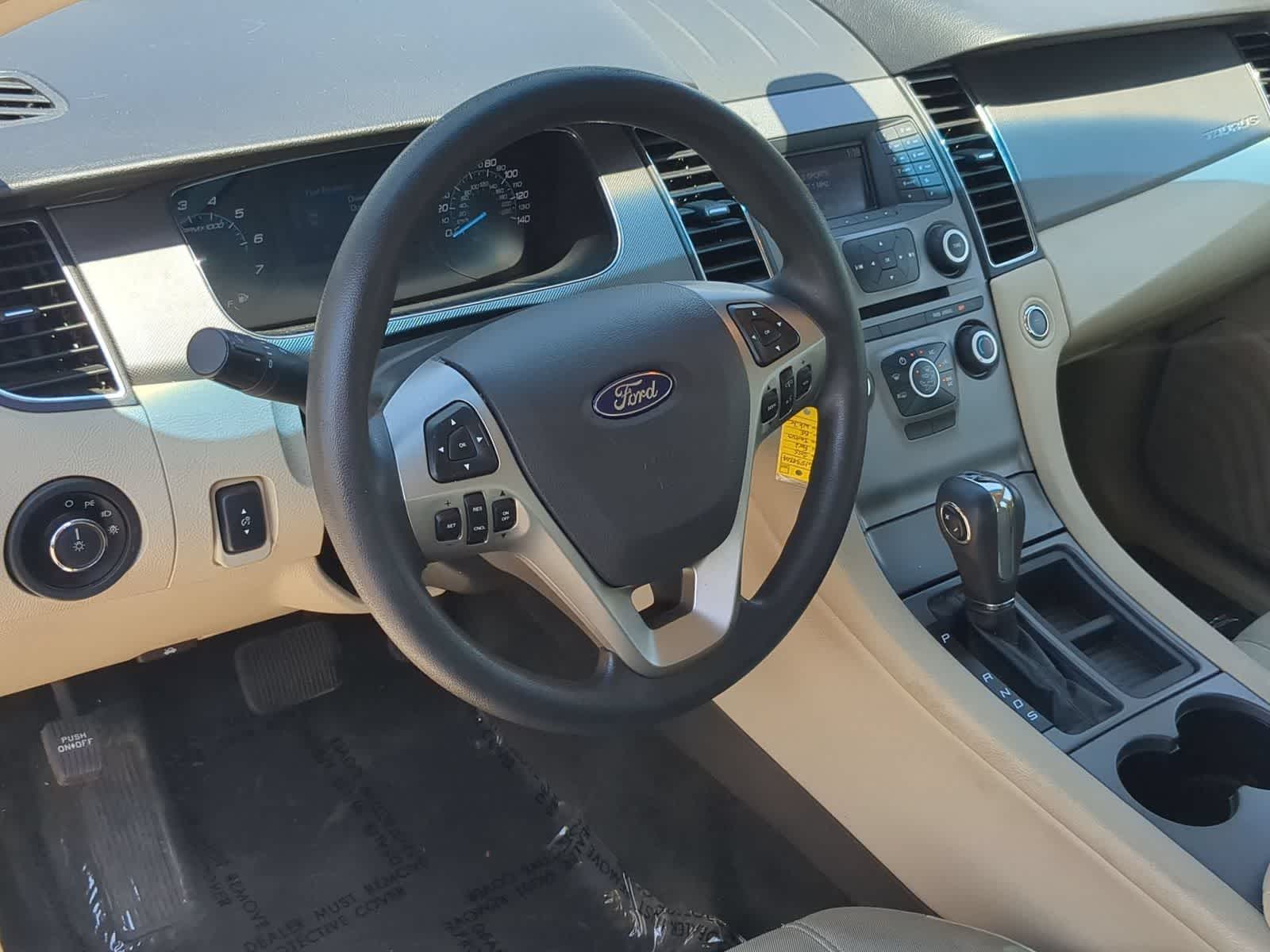 Thumbnail: 2015 Ford Taurus - 10
