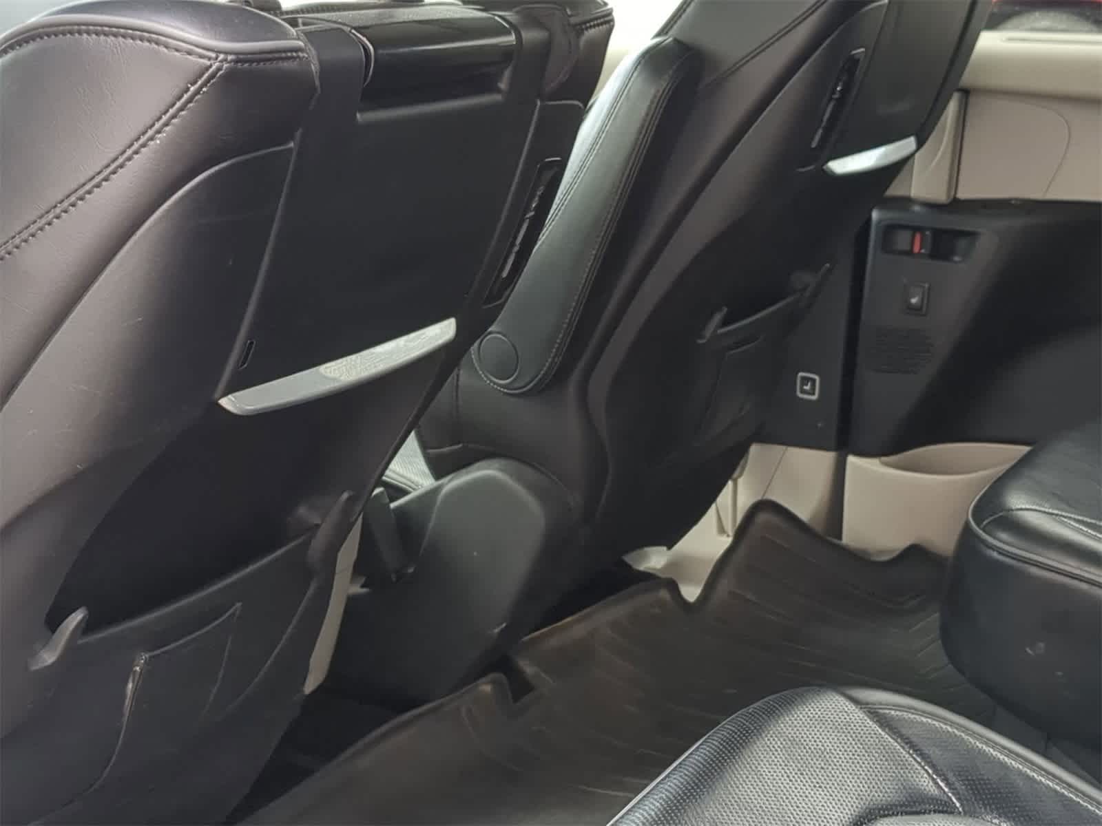 Thumbnail: 2020 Chrysler Pacifica - 25