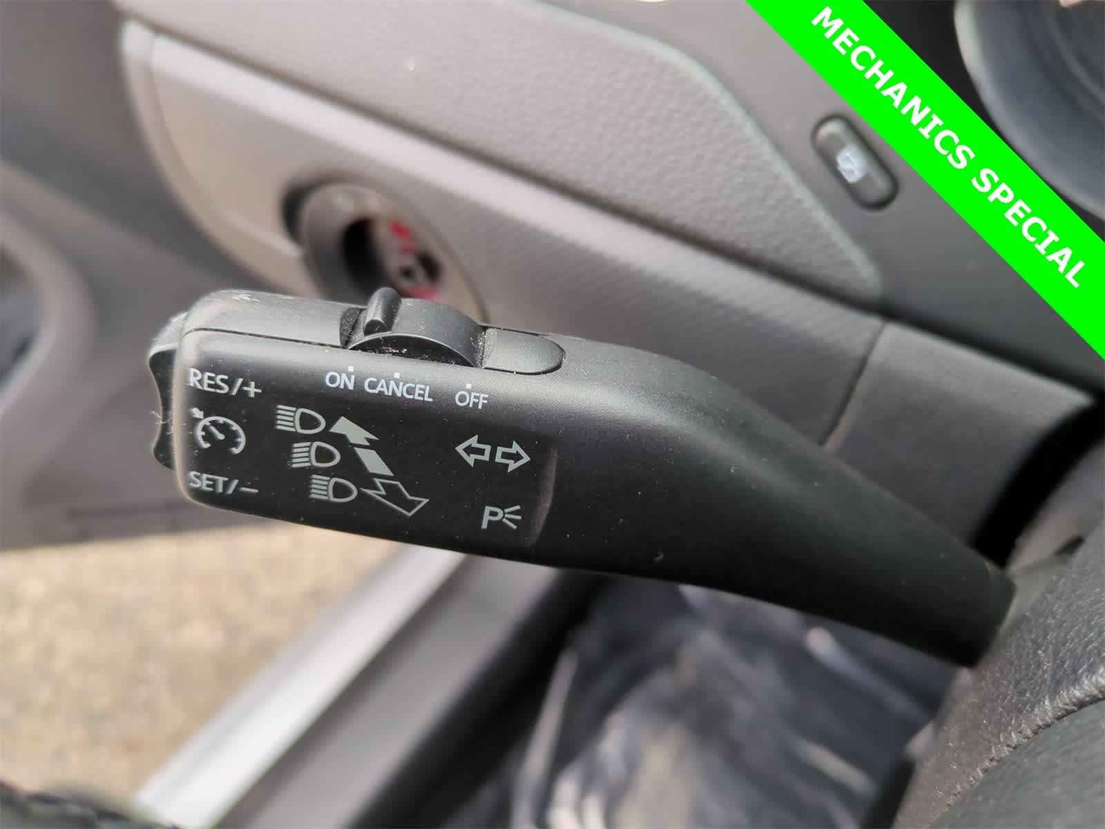 Thumbnail: 2011 Volkswagen Jetta - 25