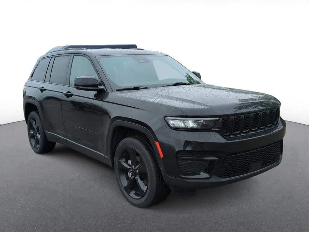 Certified 2022 Jeep Grand Cherokee Altitude with VIN 1C4RJHAG8N8620554 for sale in Troy, MI