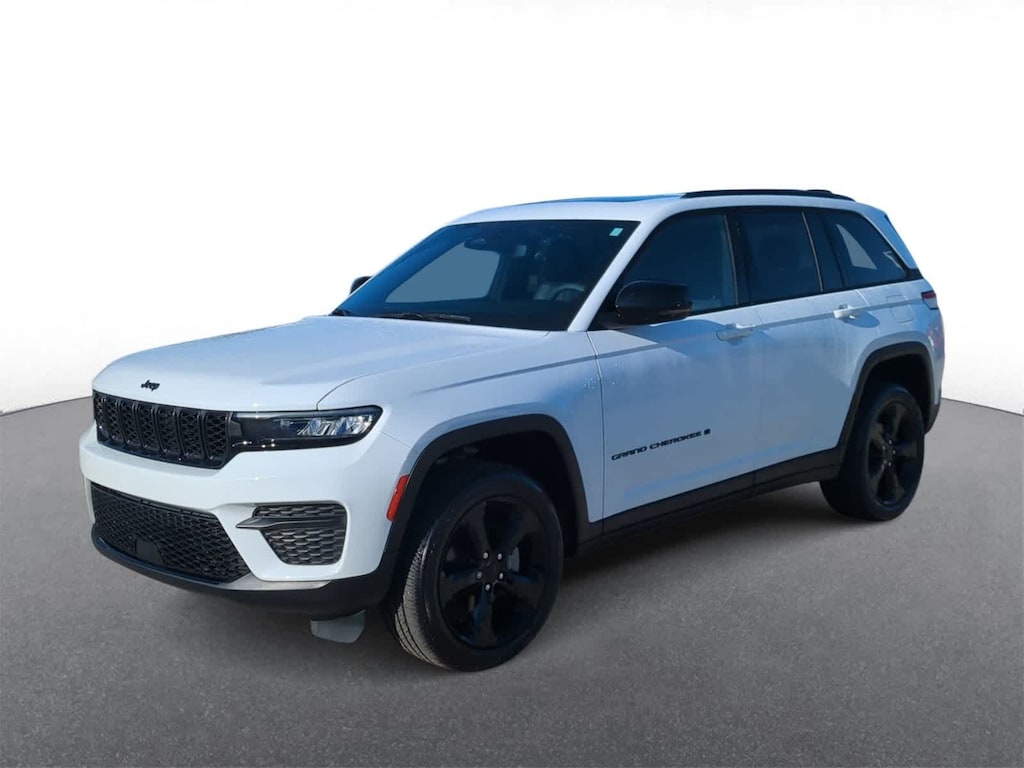 Used 2023 Jeep Grand Cherokee Altitude SUV