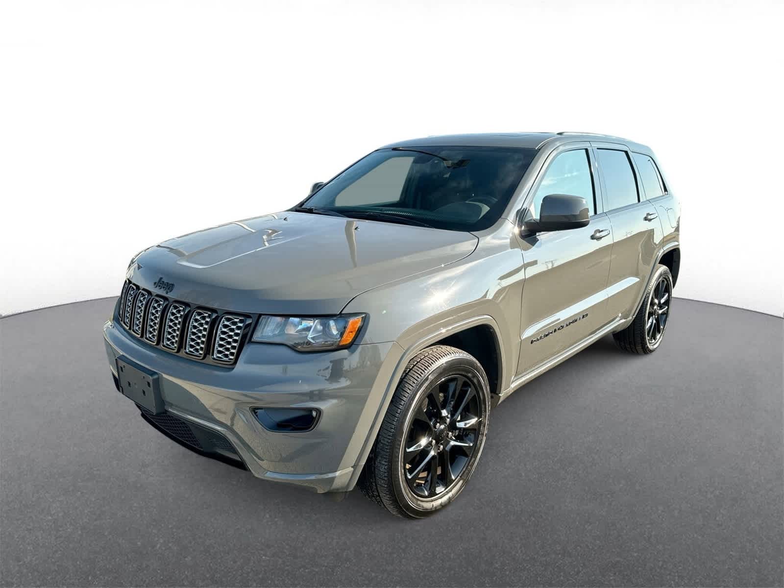 Thumbnail: 2022 Jeep Grand Cherokee - 4