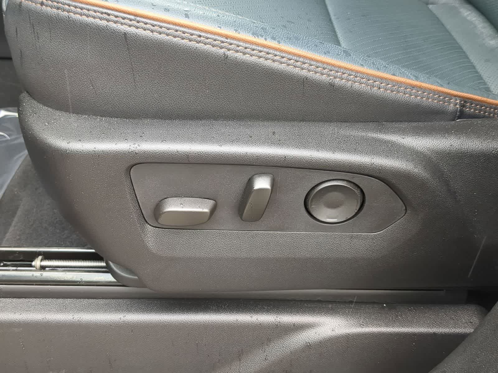 Thumbnail: 2025 GMC Yukon - 17