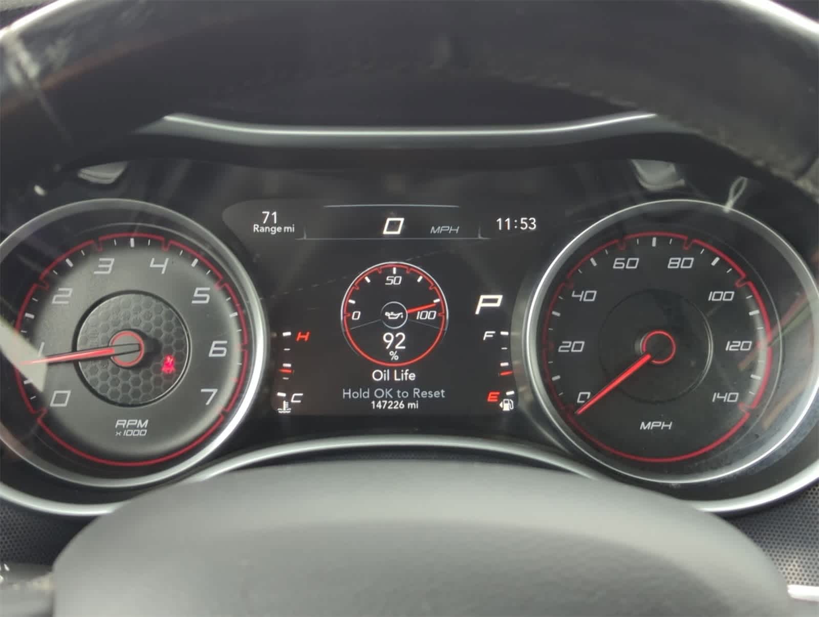 2016 Dodge Charger SXT 32