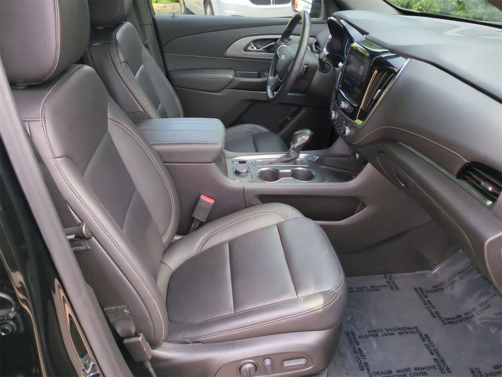 2022 Chevrolet Traverse LT 19