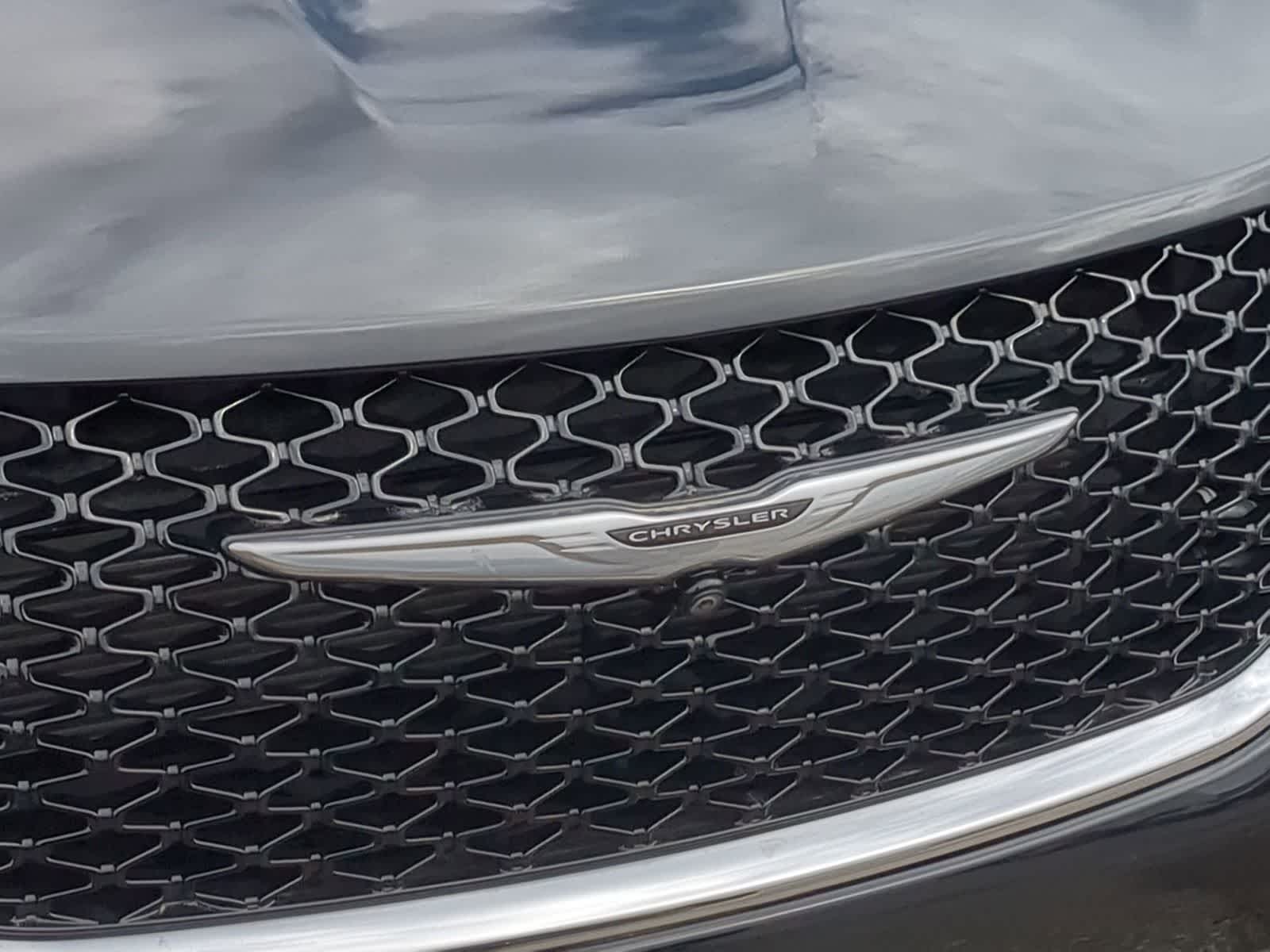 Thumbnail: 2023 Chrysler Pacifica - 12