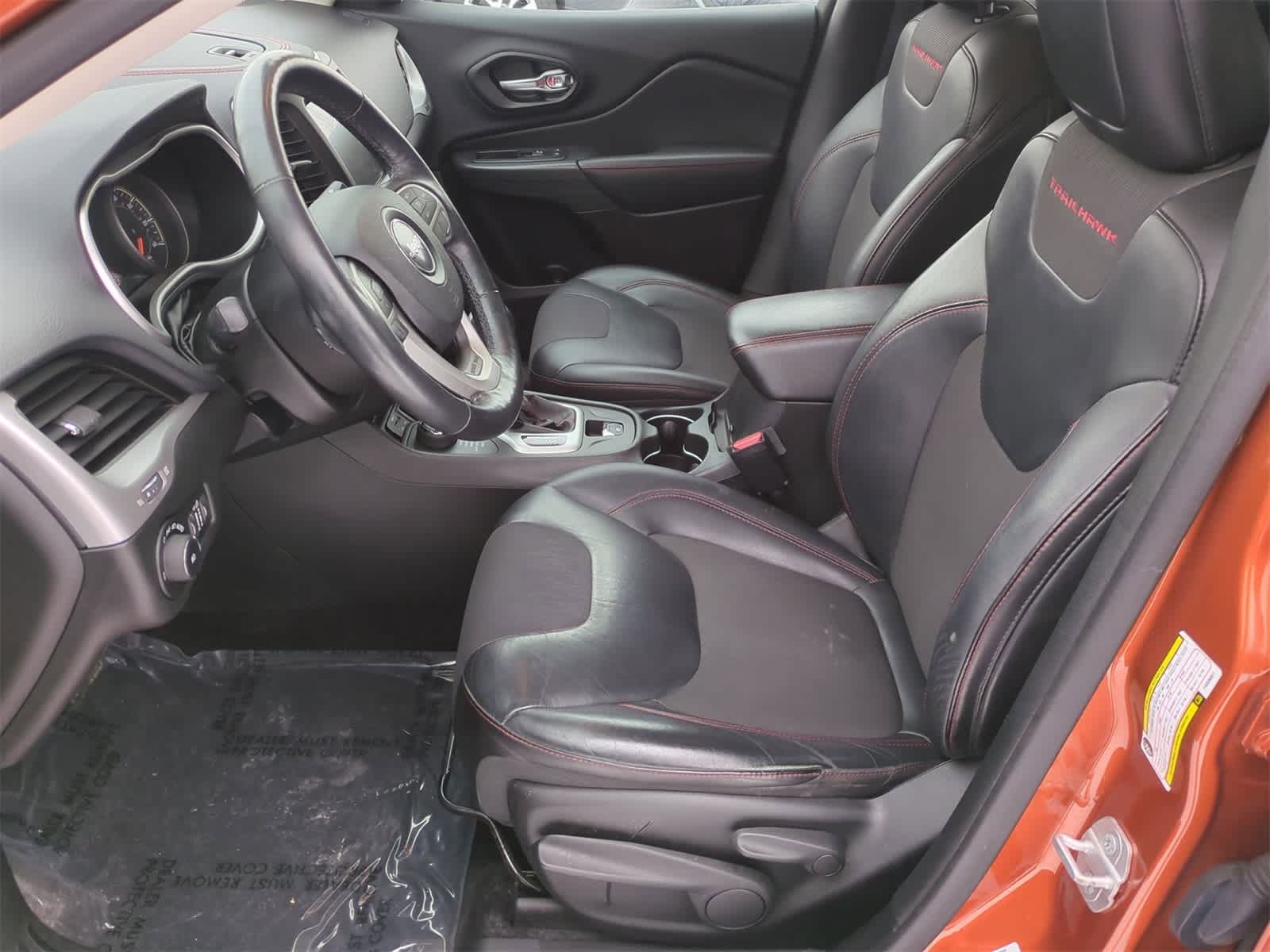 Thumbnail: 2015 Jeep Cherokee - 16