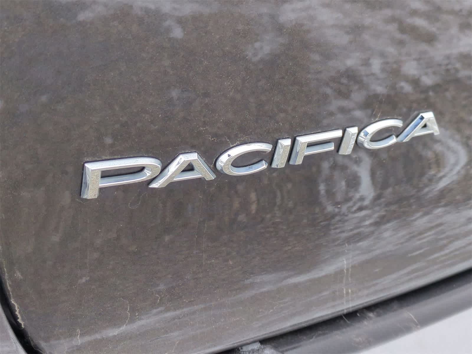 Thumbnail: 2022 Chrysler Pacifica - 13