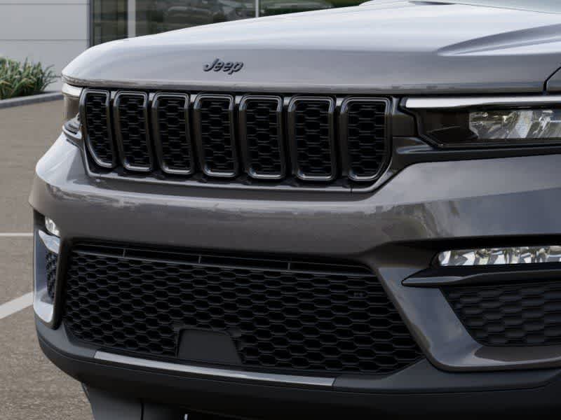 Thumbnail: 2025 Jeep Grand Cherokee - 11