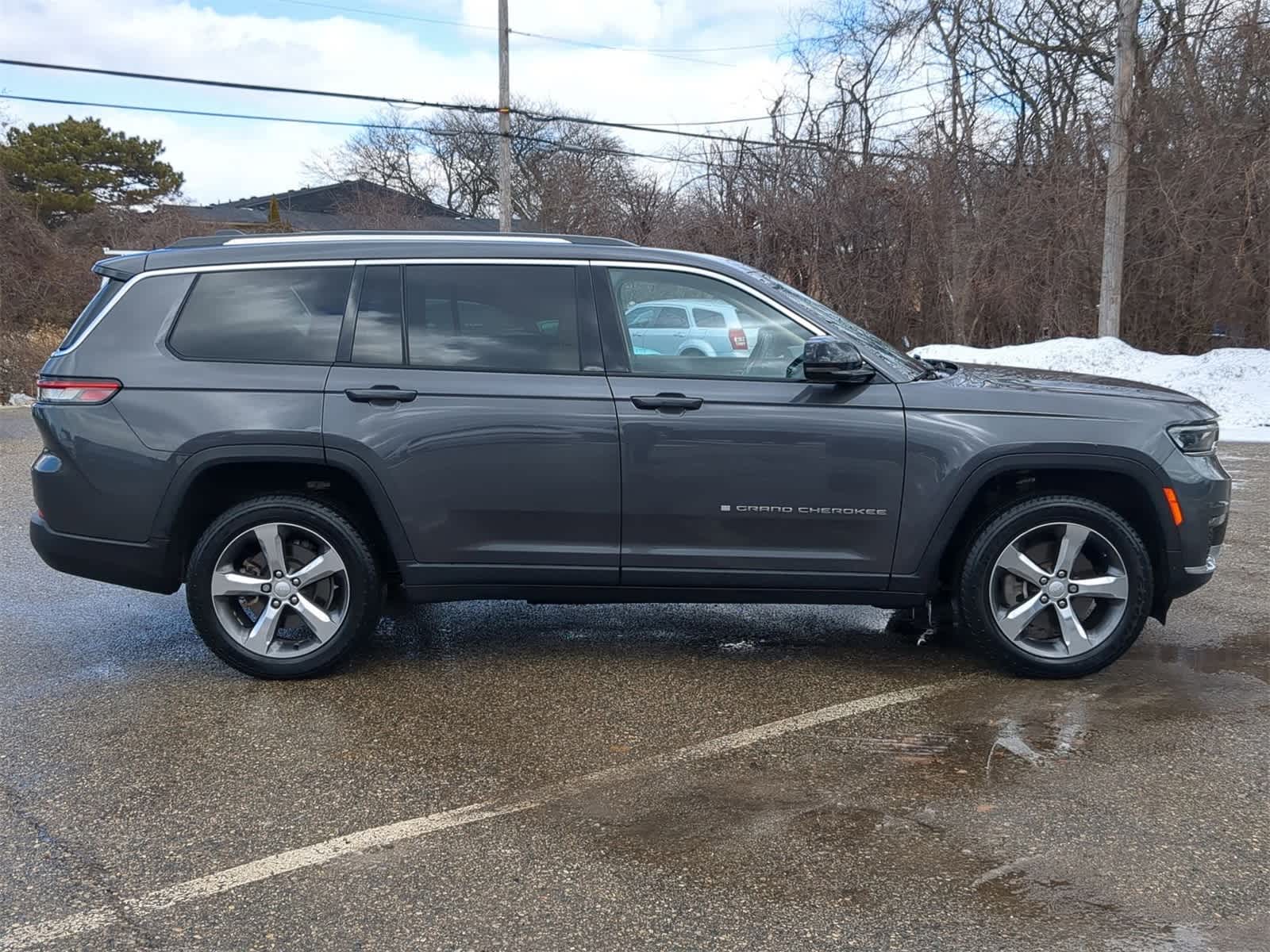 Thumbnail: 2022 Jeep Grand Cherokee L - 15