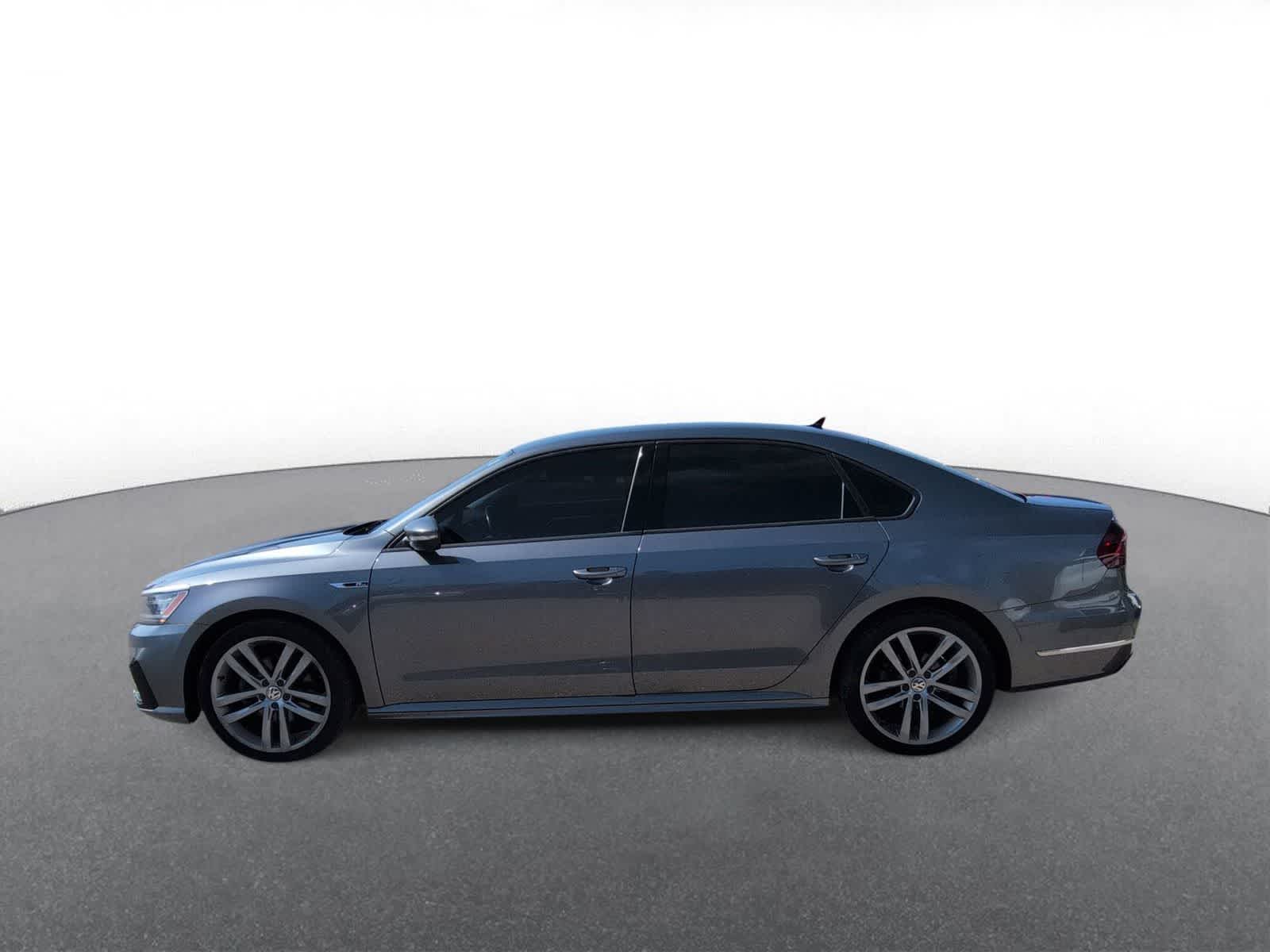 Thumbnail: 2018 Volkswagen Passat - 5