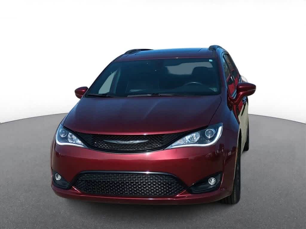 Thumbnail: 2019 Chrysler Pacifica - 3