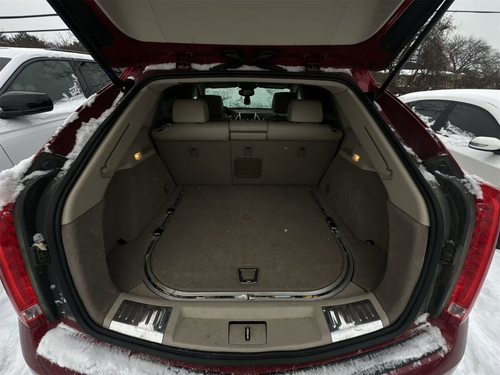 Thumbnail: 2010 Cadillac SRX - 32