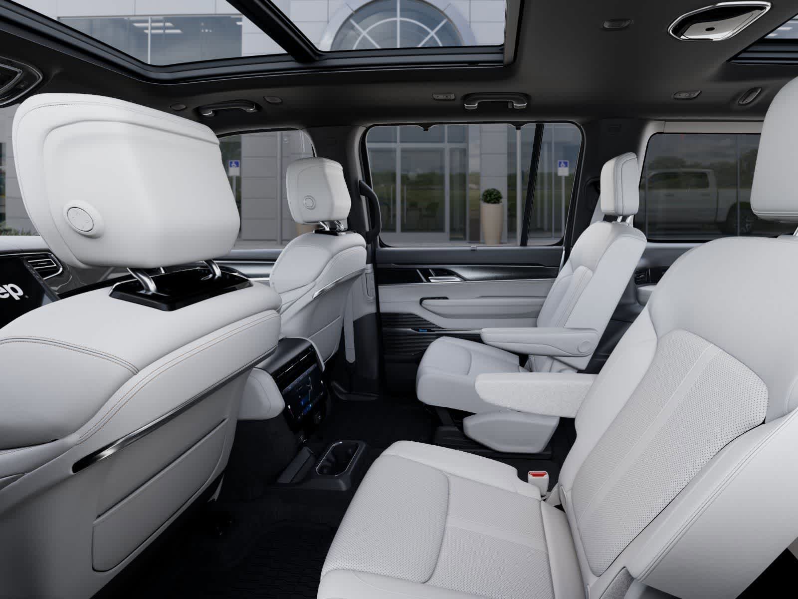 Thumbnail: 2026 Jeep Grand Wagoneer - 23
