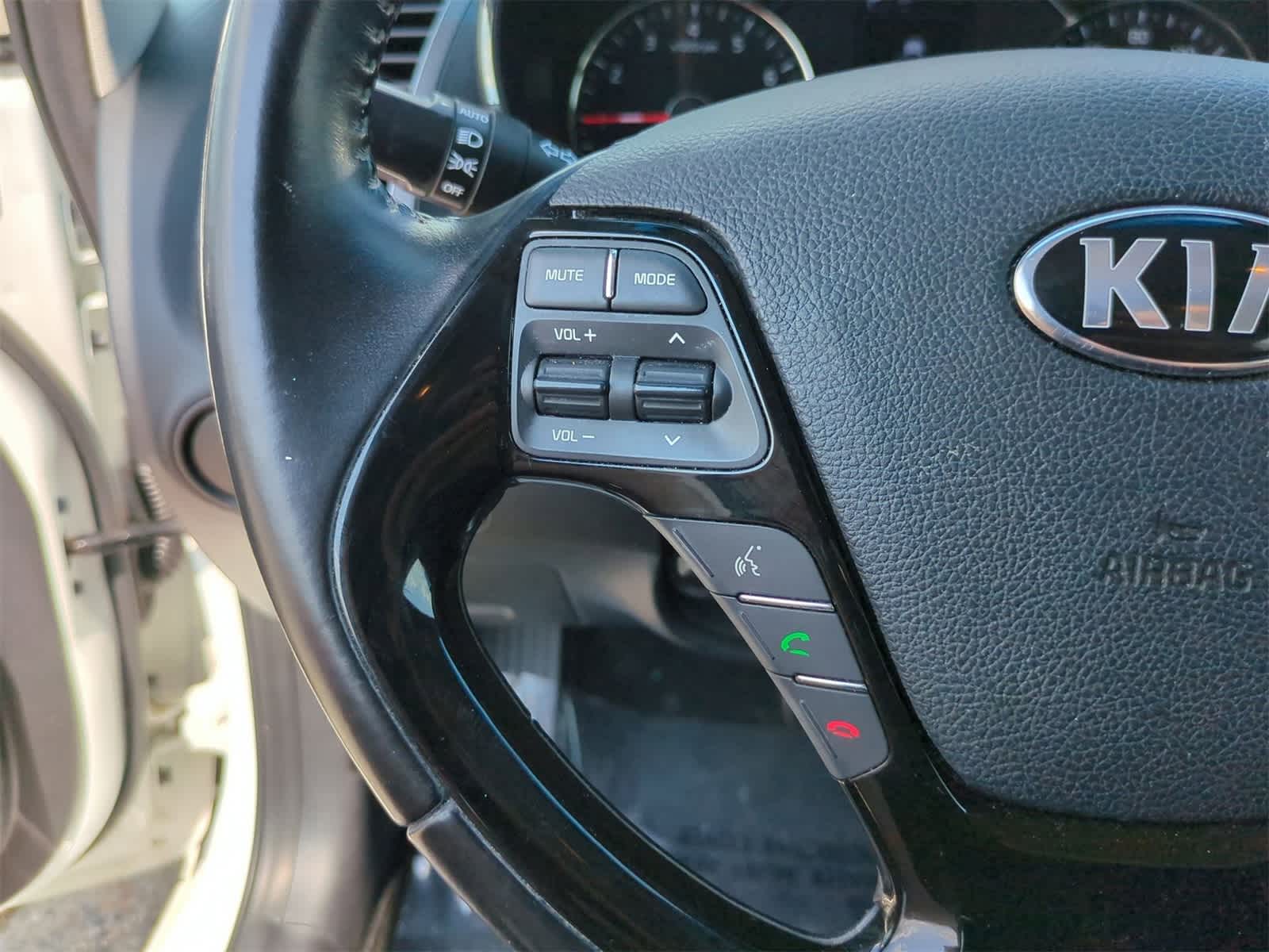Thumbnail: 2018 Kia Forte - 21