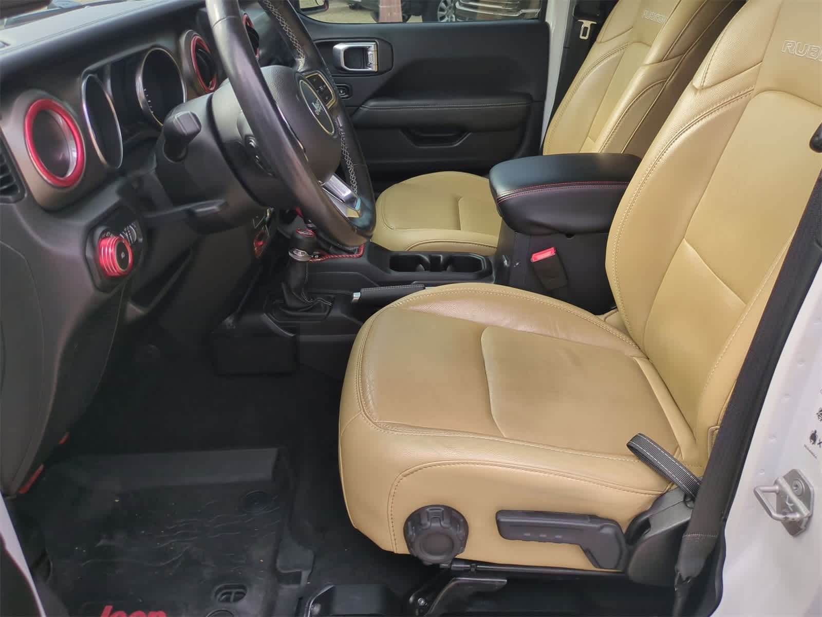 Thumbnail: 2018 Jeep Wrangler - 16