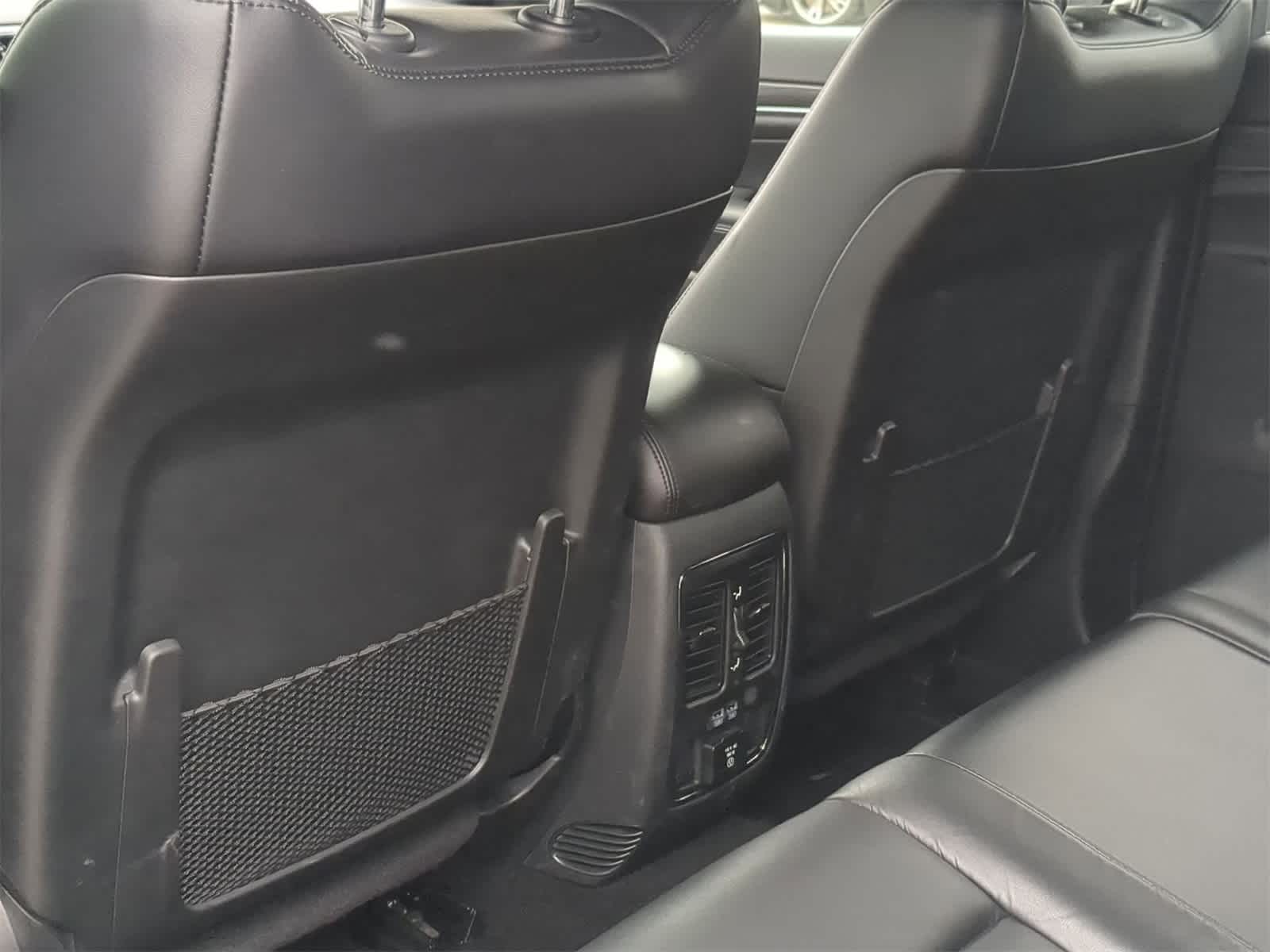 Thumbnail: 2019 Jeep Grand Cherokee - 25