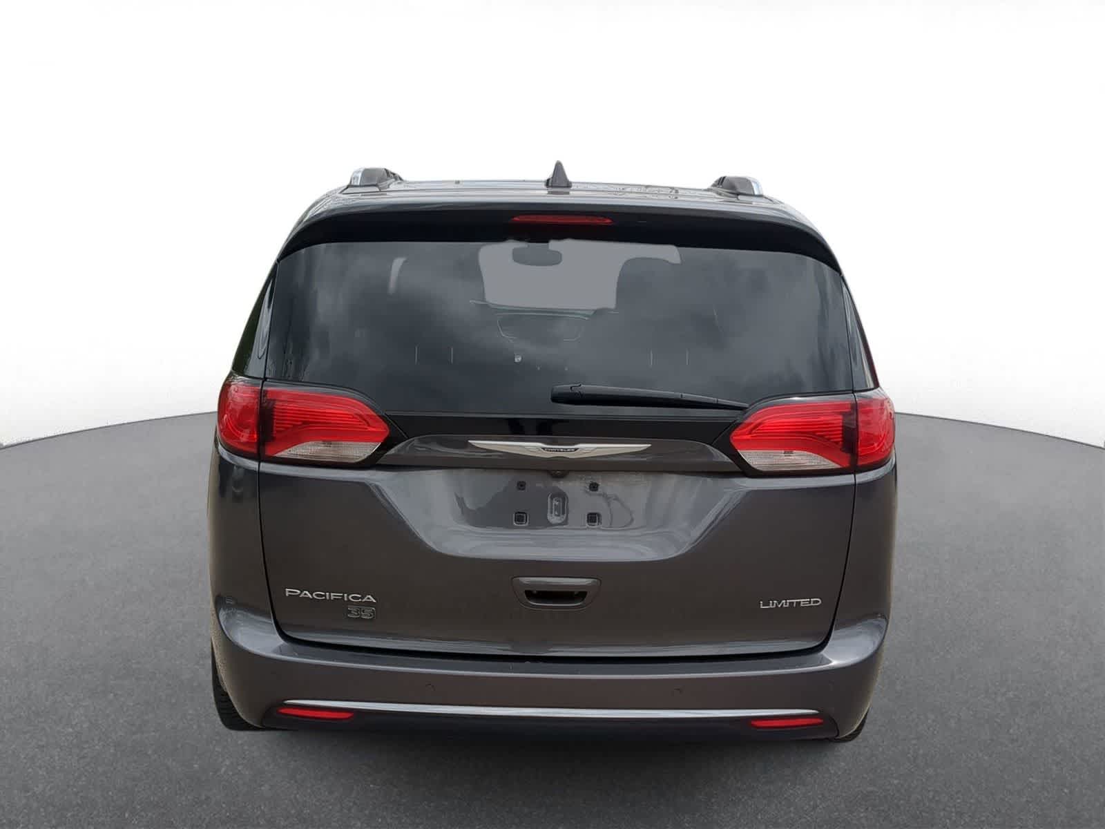 Thumbnail: 2020 Chrysler Pacifica - 7