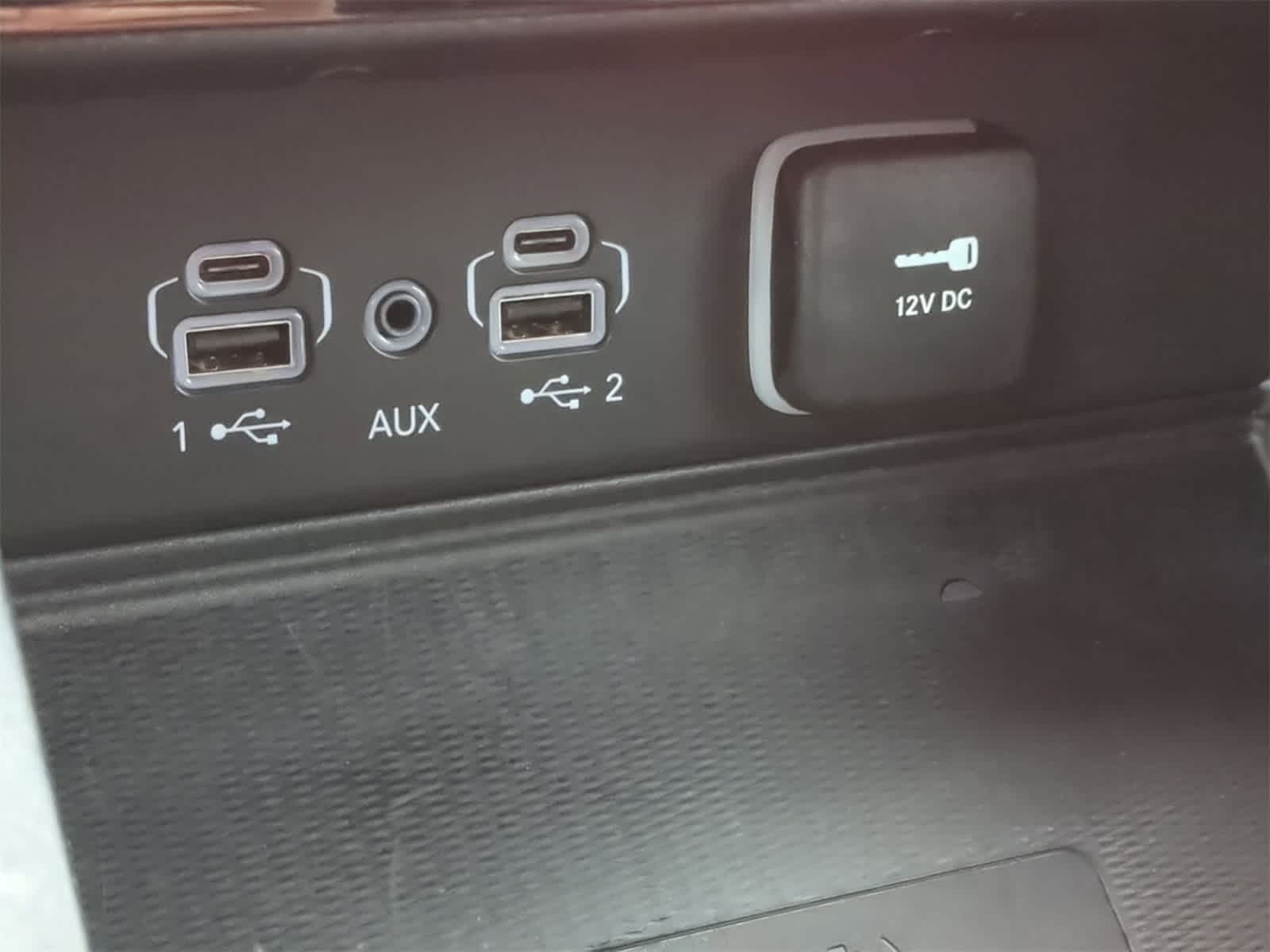 Thumbnail: 2024 Jeep Grand Cherokee - 37