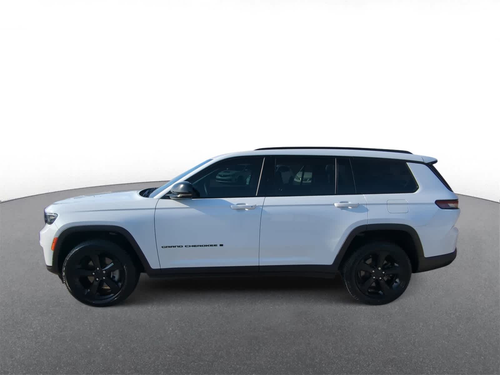 Thumbnail: 2022 Jeep Grand Cherokee L - 5