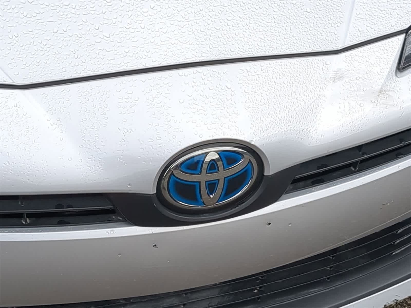 Thumbnail: 2022 Toyota Prius - 12