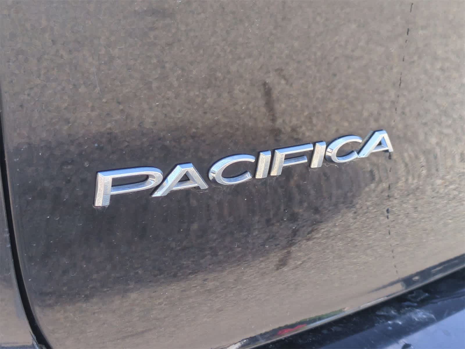 Thumbnail: 2019 Chrysler Pacifica - 13