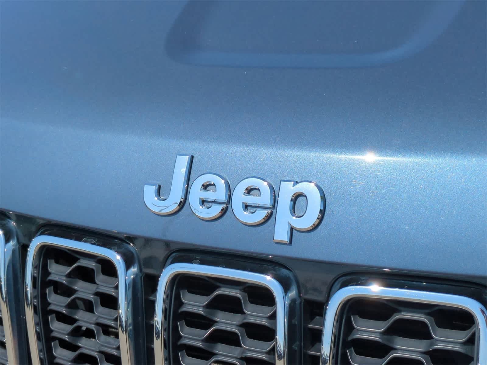 Thumbnail: 2020 Jeep Grand Cherokee - 11
