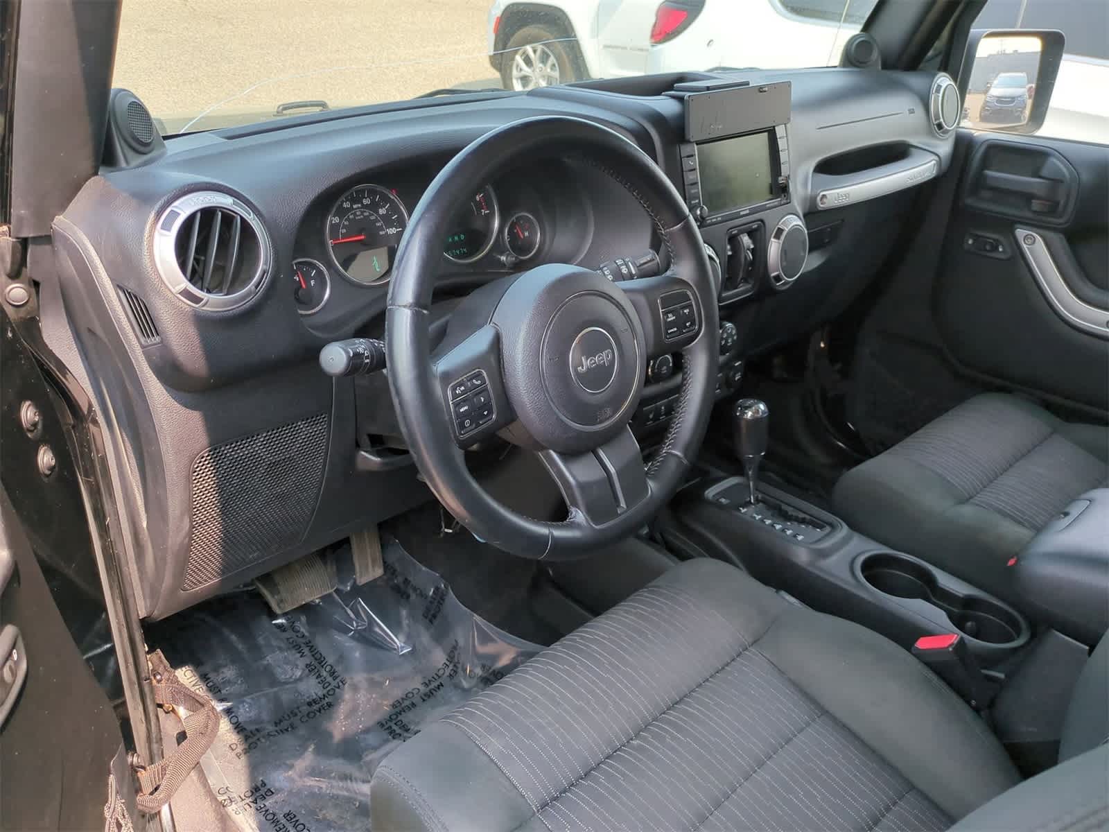 Thumbnail: 2011 Jeep Wrangler - 10