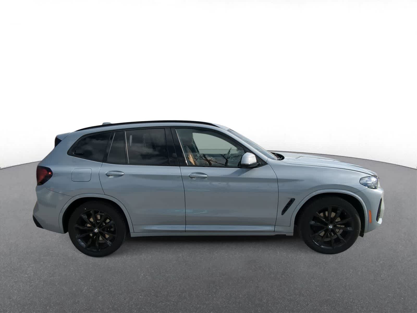 Thumbnail: 2022 BMW X3 - 9