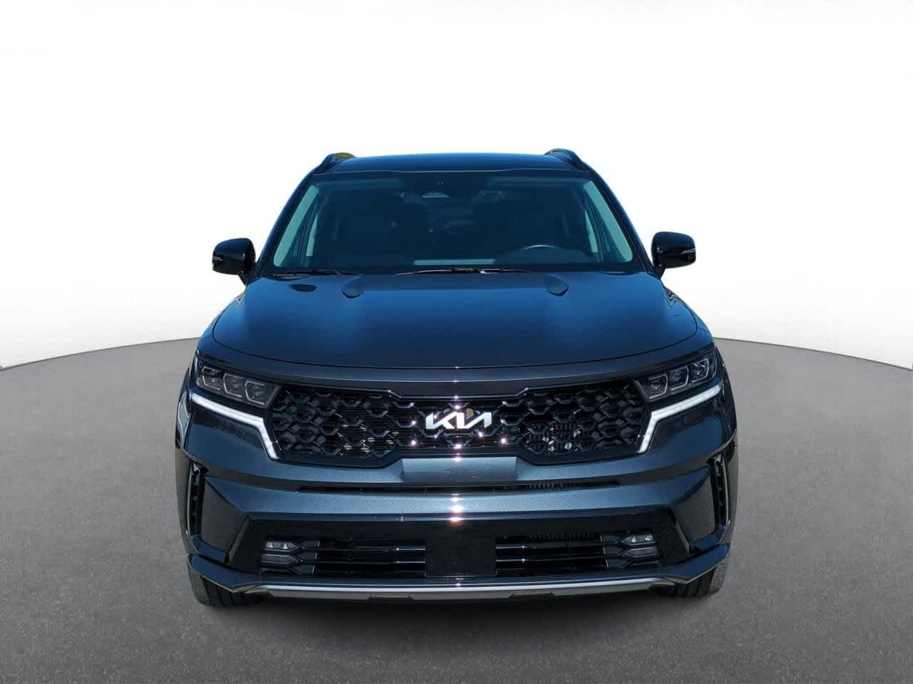 Thumbnail: 2023 Kia Sorento - 3