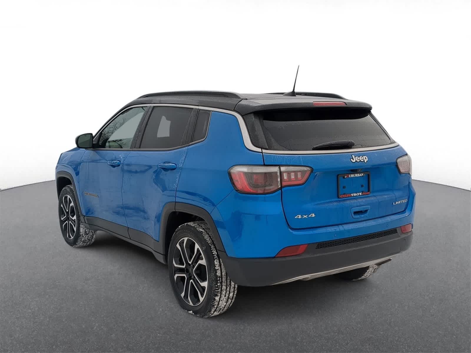 Thumbnail: 2023 Jeep Compass - 6
