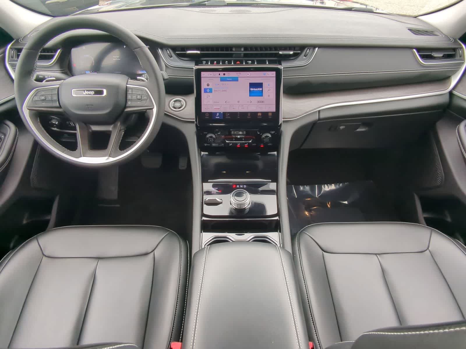 Thumbnail: 2023 Jeep Grand Cherokee - 15