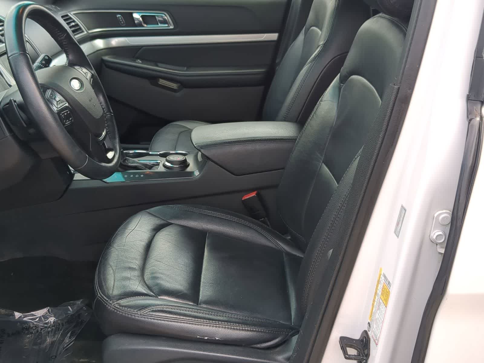Thumbnail: 2017 Ford Explorer - 16