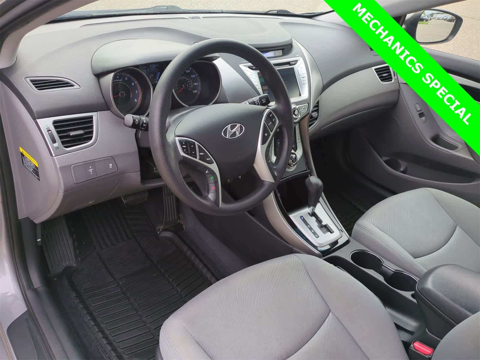 Thumbnail: 2011 Hyundai Elantra - 10