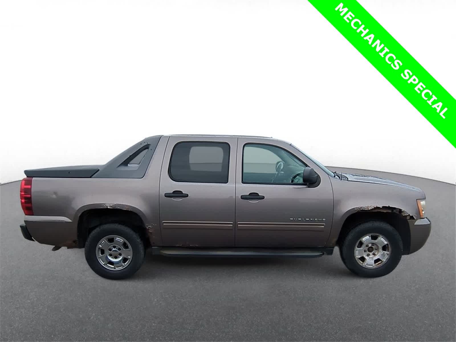 Thumbnail: 2011 Chevrolet Avalanche 1500 - 9