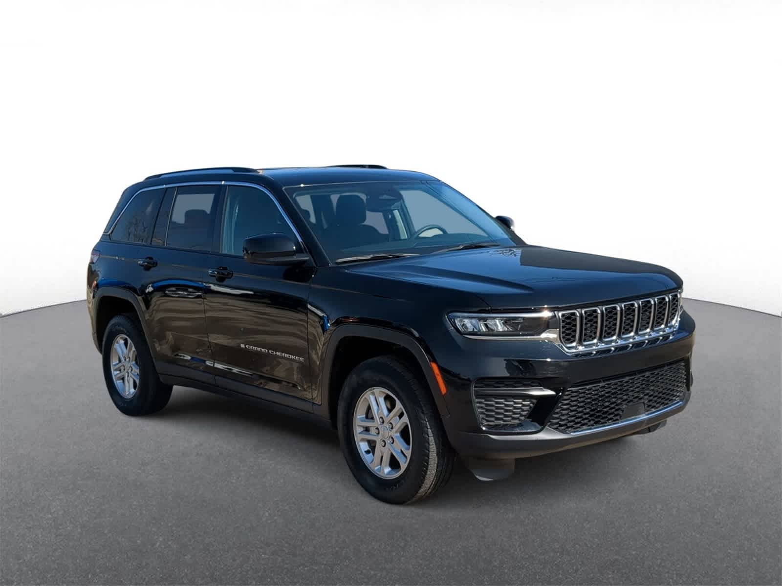 Thumbnail: 2023 Jeep Grand Cherokee - 2